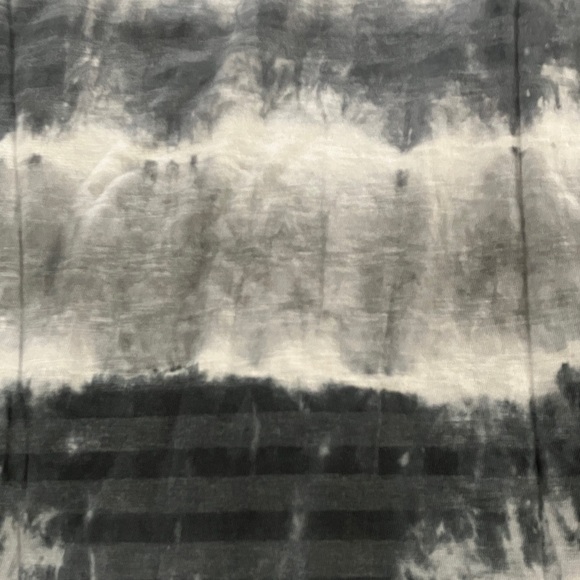 Women’s small Lord & Taylor tie dye with feminine cut - Picture 12 of 13